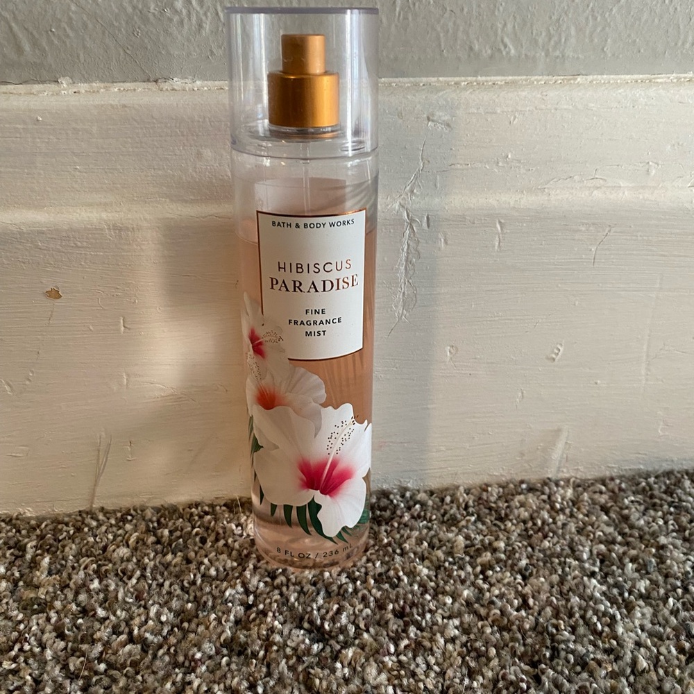 Bath & Body Works Hibiscus Paradise Mist with Floral Design